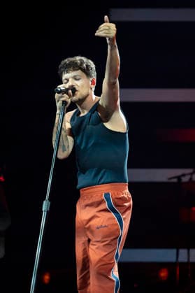 Louis Tomlinson Performs in Madrid, Spain - 13 Apr 2026 Singer Louis Tomlinson performs at the Movistar Arena in Madrid. Madrid Spain Copyright: xAtilanoxGarciax xSOPAxImagesx photos12819