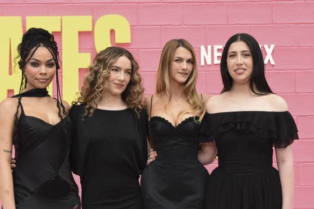 Bella Murphy, Jaya Harper, Chloe East, Sadie Sandler at arrivals for ROOMMATES Premiere, The Egyptian Theatre Hollywood, Los Angeles, CA, April 13, 2026. Photo By: Elizabeth Goodenough Everett Collection ROOMMATES Premiere PUBLICATIONXNOTxINxCANxCHNxFRAxITAxJPNxNORxPOLxRUSxESPxUKxUSA