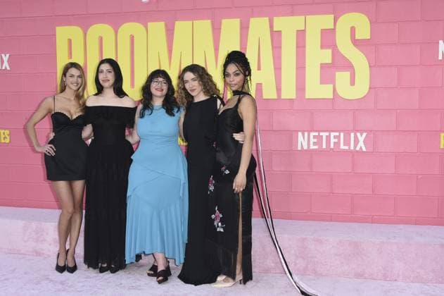 Sadie Sandler, Chandler Levack, Chloe East, Bella Murphy, Jaya Harper at arrivals for ROOMMATES Premiere, The Egyptian Theatre Hollywood, Los Angeles, CA, April 13, 2026. Photo By: Elizabeth Goodenough Everett Collection ROOMMATES Premiere PUBLICATIONXNOTxINxCANxCHNxFRAxITAxJPNxNORxPOLxRUSxESPxUKxUSA
