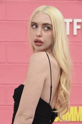 Chloe Cherry at arrivals for ROOMMATES Premiere, The Egyptian Theatre Hollywood, Los Angeles, CA, April 13, 2026. Photo By: Elizabeth Goodenough Everett Collection ROOMMATES Premiere PUBLICATIONXNOTxINxCANxCHNxFRAxITAxJPNxNORxPOLxRUSxESPxUKxUSA