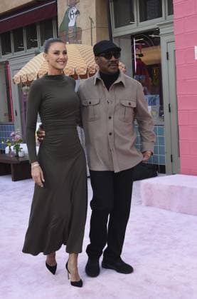 Paige Butcher, Eddie Murphy at arrivals for ROOMMATES Premiere, The Egyptian Theatre Hollywood, Los Angeles, CA, April 13, 2026. Photo By: Elizabeth Goodenough Everett Collection ROOMMATES Premiere PUBLICATIONXNOTxINxCANxCHNxFRAxITAxJPNxNORxPOLxRUSxESPxUKxUSA