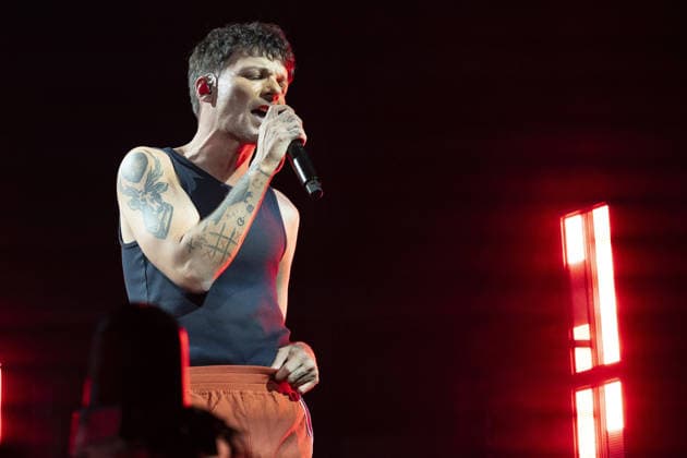 Louis Tomlinson performs The singer Louis Tomlinson performs during his performance at the Movistar Arena on April 13, 2026, in Madrid, Spain Featuring: The singer Louis Tomlinson performs during his performance at the Movistar Arena on April 13, 2026, in Madrid, Spain Where: Madrid, Spain When: 13 Apr 2026 Credit: Oscar Gonzalez WENN Madrid Spain Copyright: xOscarxGonzalez WENNx wenn41240600 OFA ZOJx wenn41240600