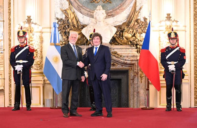 Czech President Petr Pavel (left) visits Argentine President Javier Milei (right), in Buenos Aires, Argentina, on April 14, 2026. (CTKxPhoto AlzbetaxSouckova) CTKPhotoP2026041405935  CTKPhotoP2026041405935