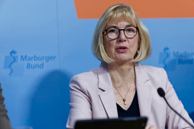 Machtmissbrauch am Ärzte-Arbeitsplatz 2026-04-14 Deutschland, Berlin Die Ärztvereinigung Marburger Bund stellt die Ergebnisse der Umfrage Machtmissbrauch und sexuelle Belästigung am ärztlichen Arbeitsplatz vor. Im Bild Dr. Susanne Johna, Vorsitzende Marburger Bund. *** Abuse of power in the medical workplace 2026 04 14 Germany, Berlin The Marburger Bund doctors association presents the results of the survey on abuse of power and sexual harassment in the medical workplace In the picture Dr. Susanne Johna, Chairwoman of the Marburger Bund