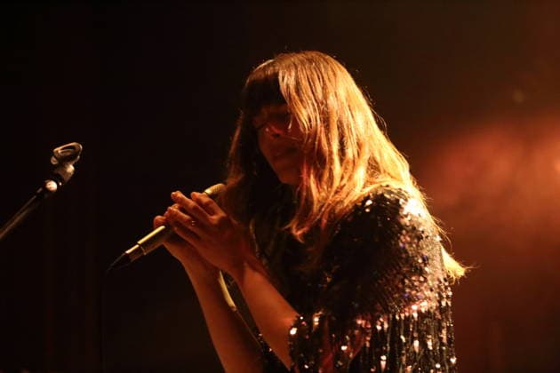 Melody Prochet alias Melodys Echo Chamber bei einem Konzert im Lido in Berlin, 14. April 2026. Melodys Echo Chamber Konzert Berlin