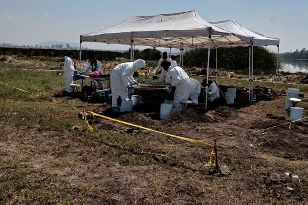 April 14, 2026, Mexico City, Cdmx, Mexico: Between the borders of the Tlahuac region of Mexico City and Chalco, State of Mexico, lie the lagoons that divide these areas. Within a particular zone known as Lagunas de La Habana (Havana Lagoons), more than 500 human skeletal remains (teeth and bones from different parts of the body) have been found to date, buried in the mud at a very shallow depth. This is because it is a chinampa (floating garden) area, making it impossible that this area was used as a cemetery. The remains are found at a very shallow depth; after only 20 centimeters, the water reaches the lagoon. The search continues, carried out by personnel from the Attorney General s Offices, police, the National Guard, and the State - ZUMAp204 20260414_zip_p204_005 Copyright: xJosuexPerezx