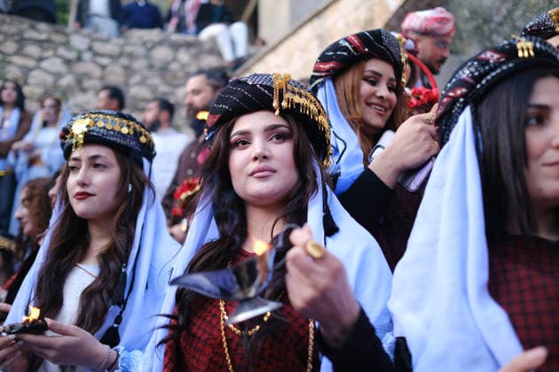 News Bilder des Tages #2 Iraq Lalish Yazidi New Year Ceremony Yazidi women light candles during a ceremony marking Charshama Sor, or Red Wednesday, the Yazidi New Year, at Lalish temple in Shaikhan near Dohuk in northern Iraq on April 14, 2026. Northern Iraq™s Kurdistan Region is home to the Yazidi religious minority, which was attacked and displaced by Islamic State militants in 2014, when hundreds of people were taken hostage, including women who were allegedly used as sex slaves. Because of the regional conflict and heightened security concerns across Iraq and the wider region, this year™s ceremony was held under restrictions. Duhok Duhok Iraq Copyright: xGailanxHajix