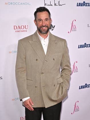 The Daily Front Row™s Fashion Awards 2026 Noah Wyle arriving to The Daily Front Row™s 10th Annual Fashion Los Angeles Awards held at the Beverly Hills Hotel on April 14, 2026 in Beverly Hills, CA. Beverly Hills Beverly Hills Hotel California USA Copyright: xStarbuck xAFF-USA.COMx