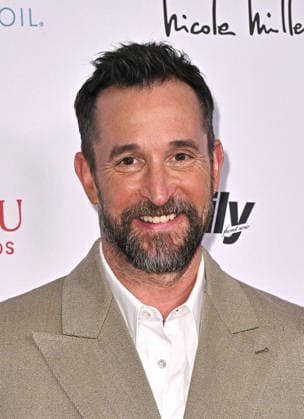 The Daily Front Row™s Fashion Awards 2026 Noah Wyle arriving to The Daily Front Row™s 10th Annual Fashion Los Angeles Awards held at the Beverly Hills Hotel on April 14, 2026 in Beverly Hills, CA. Beverly Hills Beverly Hills Hotel California USA Copyright: xStarbuck xAFF-USA.COMx
