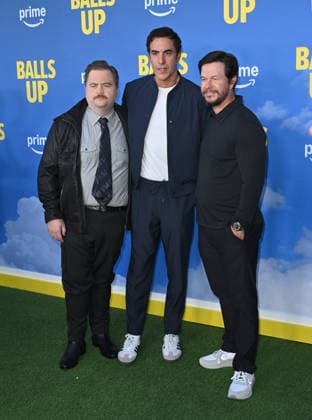 Amazon MGM Studios™s ˜Balls Up™ Premiere Paul Walter Hauser, Sacha Baron Cohen and Mark Wahlberg arriving at Amazon MGM Studios™s Balls Up? premiere held at the Harmony Gold Theatre on April 14, 2026 in Los Angeles, CA. Los Angeles Harmony Gold Theatre California USA Copyright: xLeexWattx xAFF-USA.COMx