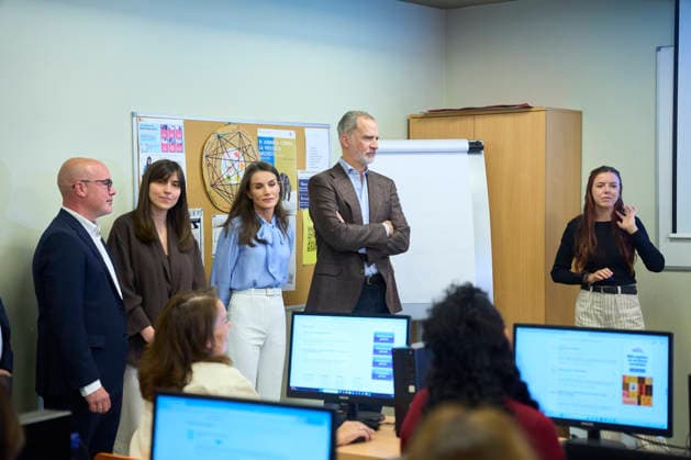 Spanish Royals visit to the Jose Maria de Llanos Foundation King Felipe VI of Spain, Queen Letizia of Spain visit to the Jose Maria de Llanos Foundation to mark the 25th anniversary of the Escuela de Hosteleria del Sur at Jose Maria de Llanos Foundation on April 15, 2026 in Madrid, Spain Photo by IMAGO MPG Madrid Jose Maria de Llanos Foundation Madrid Spain  Copyright: xMPGx