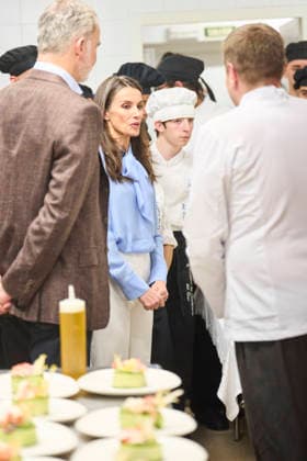 Spanish Royals visit to the Jose Maria de Llanos Foundation King Felipe VI of Spain, Queen Letizia of Spain visit to the Jose Maria de Llanos Foundation to mark the 25th anniversary of the Escuela de Hosteleria del Sur at Jose Maria de Llanos Foundation on April 15, 2026 in Madrid, Spain Photo by IMAGO MPG Madrid Jose Maria de Llanos Foundation Madrid Spain  Copyright: xMPGx