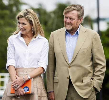 MIAMI - King Willem-Alexander and Queen Maxima are being shown around the Shake-a-Leg Marina, where they receive an explanation of the work of this organization that makes water sports accessible to people with disabilities. The visit was part of a three-day working visit to Philadelphia, Washington D.C., and Miami in the United States (US). REMKO DE WAAL ANP netherlands out - belgium out  Copyright: xx x555864887x originalFilename: 555864887.jpg