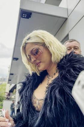 Singer Bebe Rexha arrives at the NRJ studios in Paris, France, April 15, 2026 Jack Bussat Bestimage Singer Bebe Rexha was seen in Paris as she attended an NRJ music émission Paris France  Copyright: xJackxBussatx xBestimagexJackxBussatx xBestimagex