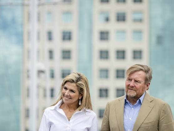 MIAMI - King Willem-Alexander and Queen Maxima are being shown around the Shake-a-Leg Marina, where they receive an explanation of the work of this organization that makes water sports accessible to people with disabilities. The visit was part of a three-day working visit to Philadelphia, Washington D.C., and Miami in the United States (US). REMKO DE WAAL ANP netherlands out - belgium out  Copyright: xx x555869077x originalFilename: 555869077.jpg
