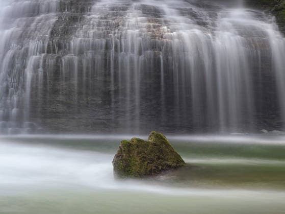 Creative Highlights World Peñaladors waterfall in Burgos, Castilla y Leon, Spain Cozuela, Castilla y León, Spain R_UTCI260410-1993321-01
