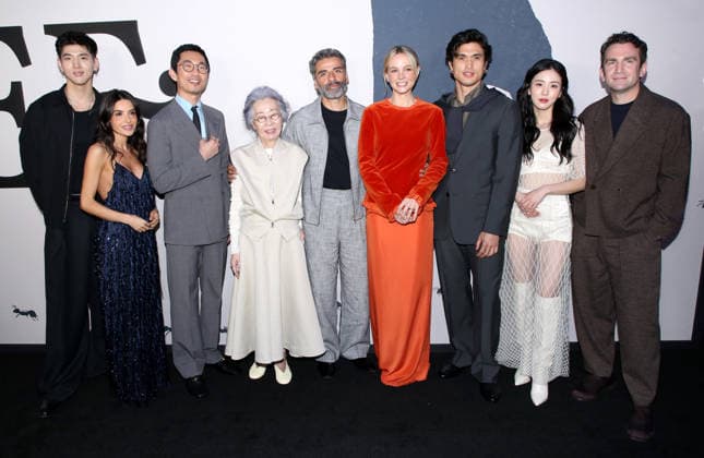 Netflix s Beef Season 2 New York Screening Matthew Kim, Mikaela Hoover, Lee Sung Jin, Youn Yuh-jung, Oscar Isaac, Carey Mulligan, Charles Melton, Seoyeon Jang and Jake Schreier attending Netflix s Beef Season 2 New York Screening held the Regal Union Square on April 15, 2026 in New York City, NY New York City Regal Union Square NY USA Copyright: xStevenxBergman AFF-USA.COMx