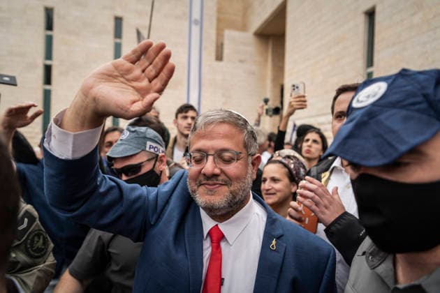 April 15, 2026, Jerusalem, Basel, Switzerland: Itamar Ben-Gvir, 49, Israel s Minister of National Security, waves supporters after a rally in his support, in front of the Israeli Supreme Court in Jerusalem. Jerusalem Switzerland - ZUMAp199 20260415_zip_p199_051 Copyright: xMatteoxPlacuccix