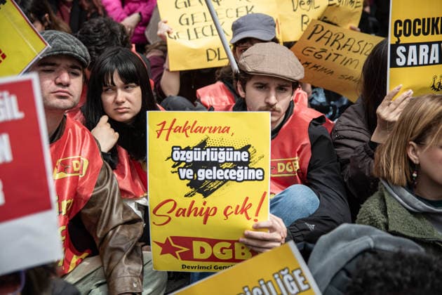 April 16, 2026, Istanbul, Istanbul, Turkey: Members of the Confederation of Public Workers Unions (KESK), Education and Science Workers Union (Egitim Sen), political parties and civil society organizations staged a protest in front of the Istanbul Provincial Directorate of National Education against recent school attacks in Sanliurfa and Kahramanmaras. Demonstrators carried a banner reading For the Right to Life Against Violence and called attention to increasing violence in schools. Istanbul Turkey  - ZUMAt171 20260416_zip_t171_029 Copyright: xAbdullahxTepelix
