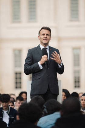 President Macron At Cite Internationale De La Langue Francaise - Villers-Cotterets Emmanuel Macron, President of the Republic during the launch of the journee hors ligne at the Cite internationale de la langue francaise in Villers-Cotterets, France on April 16, 2026. Photo by Gregoire Campione Pool ABACAPRESS.COM Villers-Cotteret France  Copyright: xCampionexGregoire Pool ABACAx
