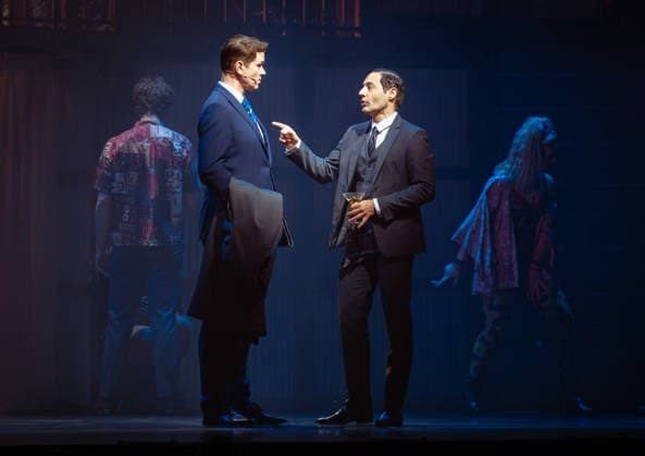16.04.2026, xlakx, Entertainment, Pretty Woman Das Musical v.l. Szene aus Pretty Woman Das Musical im Admiralspalast in Berlin, Deutschland. Die Inszenierung basiert auf dem gleichnamigen Filmklassiker und zeigt die Liebesgeschichte zwischen Vivian und Edward in einer modernen Bühnenproduktion mit Musik von Bryan Adams. Berlin