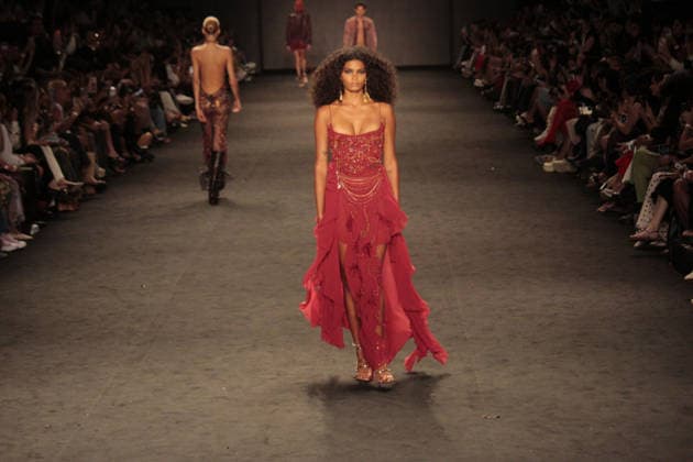 RIO DE JANEIRO, RJ - 16.04.2026: RIO FASHION WEEK 2026 - Fashion show by the brand HISHA, on the second day of Rio Fashion Week, at Pier Maua. x2926457x  CarlosxEliasxJunior
