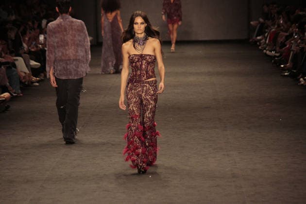RIO DE JANEIRO, RJ - 16.04.2026: RIO FASHION WEEK 2026 - Fashion show by the brand HISHA, on the second day of Rio Fashion Week, at Pier Maua. x2926492x  CarlosxEliasxJunior