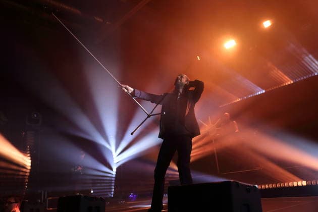 Christian Schottstädt von der Band Forced To Mode bei einem Konzert in der Columbiahalle in Berlin, 16. April 2026. Forced To Mode Konzert Berlin