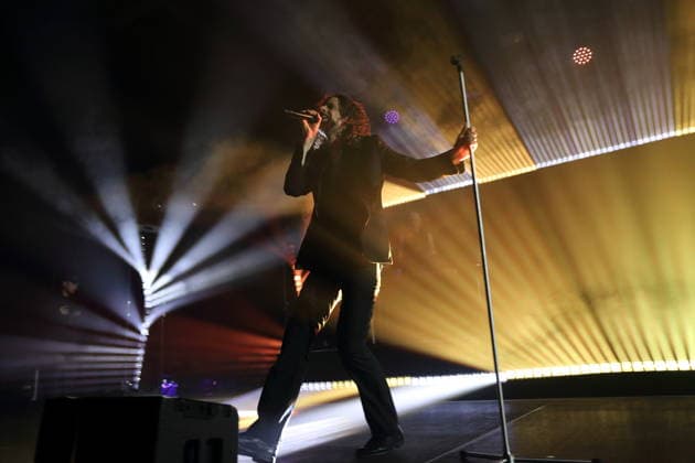 Christian Schottstädt von der Band Forced To Mode bei einem Konzert in der Columbiahalle in Berlin, 16. April 2026. Forced To Mode Konzert Berlin