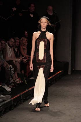 RIO DE JANEIRO, RJ - 16.04.2026: RIO FASHION WEEK 2026 - Fashion show by the brand HANDRED, on the second day of Rio Fashion Week, at Pier Maua, Rio de Janeiro. x2926589x  CarlosxEliasxJunior