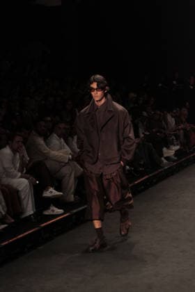 RIO DE JANEIRO, RJ - 16.04.2026: RIO FASHION WEEK 2026 - Fashion show by the brand HANDRED, on the second day of Rio Fashion Week, at Pier Maua, Rio de Janeiro. x2926596x  CarlosxEliasxJunior