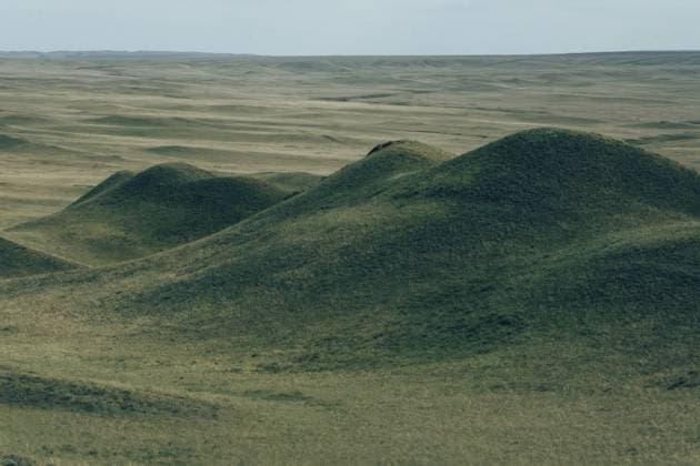 Creative Highlights World Grüner Hügel der Steppe, Region Orenburg? Dolgye Gebirge im Frühling Grüne Hügel der Steppe, Region Orenburg ? Dolgye-Gebirge im Frühling Copyright: imageBROKER EVGENIIAxPARKHOMENKO ibxiqx17144241.jpg