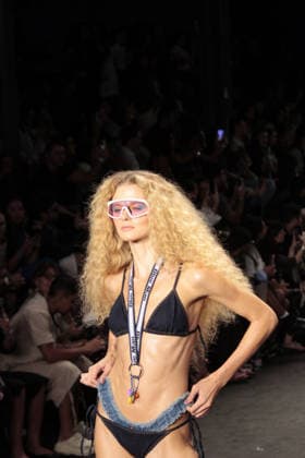RIO DE JANEIRO, RJ - 16.04.2026: RIO FASHION WEEK 2026 - The Blue Man fashion show closed the second day of Rio Fashion Week at Pier Maua, Rio de Janeiro. x2926777x  CarlosxEliasxJunior