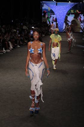 RIO DE JANEIRO, RJ - 16.04.2026: RIO FASHION WEEK 2026 - The Blue Man fashion show closed the second day of Rio Fashion Week at Pier Maua, Rio de Janeiro. x2926788x  CarlosxEliasxJunior