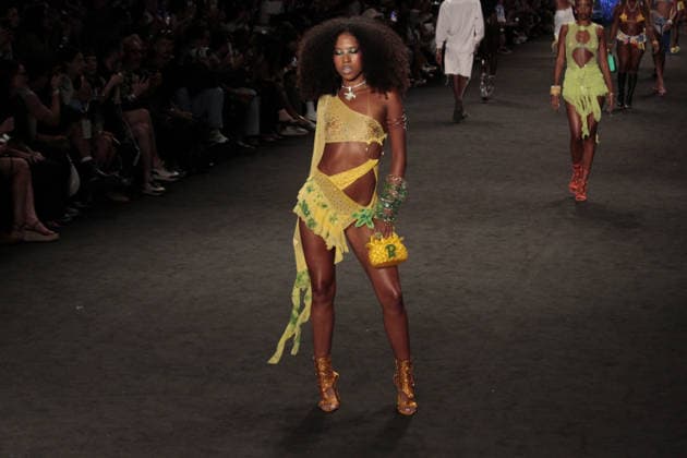 RIO DE JANEIRO, RJ - 16.04.2026: RIO FASHION WEEK 2026 - The Blue Man fashion show closed the second day of Rio Fashion Week at Pier Maua, Rio de Janeiro. x2926813x  CarlosxEliasxJunior