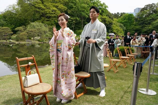 Japan imperial couple hosts spring garden party TOKYO, JAPAN - APRIL 17: (----EDITORIAL USE ONLY MANDATORY CREDIT - KAZUHIRO NOGI POOL AFP - NO MARKETING NO ADVERTISING CAMPAIGNS - DISTRIBUTED AS A SERVICE TO CLIENTS----) Japanese Olympic figure skating pairs champions Riku Miura (L) and Ryuichi Kihara (R) attend the spring garden party hosted by Japan s Emperor Naruhito and Empress Masako at the Akasaka Palace imperial garden in Tokyo, capital of Japan, on April 17, 2026. Kazuhiro Nogi POOL AFP Anadolu Tokyo Japan. Editorial use only. Please get in touch for any other usage.  Copyright: x2026xAnadoluxKazuhiroxNogix xPOOLx xAFPx