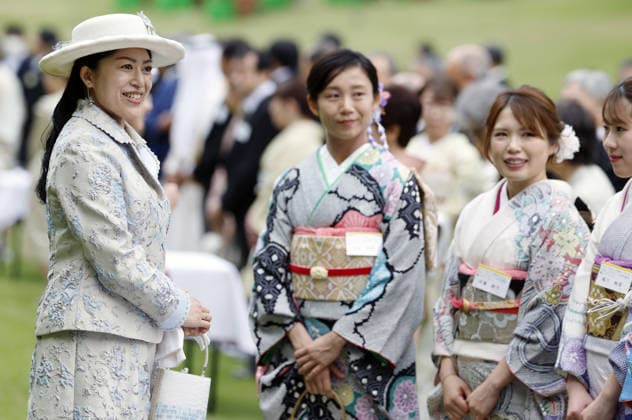 Japan imperial couple hosts spring garden party TOKYO, JAPAN - APRIL 17: (----EDITORIAL USE ONLY MANDATORY CREDIT - FRANCK ROBICHON POOL EPA - NO MARKETING NO ADVERTISING CAMPAIGNS - DISTRIBUTED AS A SERVICE TO CLIENTS----) Japan s Princess Tsuguko (L) of Takamado speaks with Japanese medalists of the Milan Cortina Winter Olympics during the Spring Imperial Garden Party at the Akasaka Imperial Gardens in Tokyo, Japan, 17 April 2026. Emperor Naruhito and Empress Masako host the annual Spring Imperial Garden Party at the Akasaka Imperial Gardens inviting around 1,700 guests. Franck Robichon Pool EPA Anadolu Tokyo Japan. Editorial use only. Please get in touch for any other usage.  Copyright: x2026xAnadoluxFranckxRobichonx xPoolx xEPAx