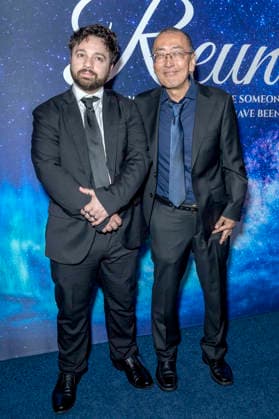 Noah Pitifer und John W. Kim bei der Premiere des Films Reunion im Madame Tussauds Hollywood Wax Museum. Los Angeles, 16.04.2026