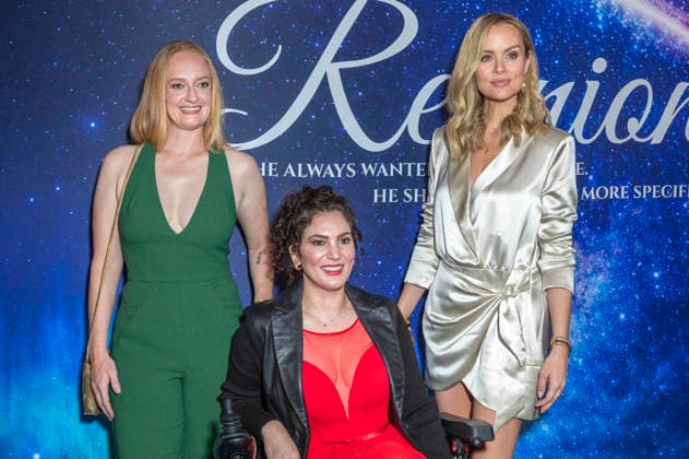Sarah Waisman, Crystal Rivers und Helena Mattsson bei der Premiere des Films Reunion im Madame Tussauds Hollywood Wax Museum. Los Angeles, 16.04.2026