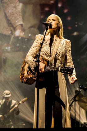 Tina Dickow live in Copenhagen, Denmark Copenhagen, Denmark. 17th, April 2026. The Danish singer and songwriter er Tina Dickow performs a live concert at Royal Arena in Copenhagen. Denmark, Copenhagen  Copyright: xGonzalesxPhoto LassexLagonix