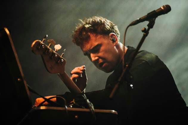 Konzert von GANS in Berlin Konzert der britischen Post-Punk-Band GANS am 17.04.2026 im Berliner Huxleys Neue Welt. Hier im Bild Thomas Rhodes., Berlin Berlin Deutschland Neukölln
