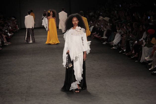 RIO DE JANEIRO, RJ - 17.04.2026: RIO FASHION WEEK 2026 - Fashion show by the brand Apartamento 03 on the third day of Rio Fashion Week 2026, at Pier Maua, Rio de Janeiro. x2927287x  CarlosxEliasxJunior
