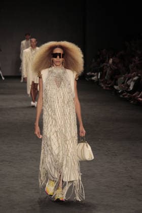 RIO DE JANEIRO, RJ - 17.04.2026: RIO FASHION WEEK 2026 - Fashion show by the brand Apartamento 03 on the third day of Rio Fashion Week 2026, at Pier Maua, Rio de Janeiro. x2927296x  CarlosxEliasxJunior