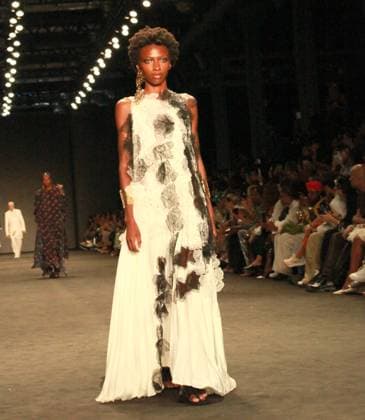 RECORD DATE NOT STATED Karoline Vitto fashion show at Rio Fashion Week 2026. Rio de Janeiro (RJ), 04 17 2026 - Fashion Show Brand Karoline Vitto RJ - Fashion show of the Karoline Vitto brand during Rio de Janeiro Fashion Week (RIOFW), the event takes place at Pier Maua in the city of Rio de Janeiro, this Friday, April 17, 2026.(Foto: Onofre Veras Thenews2 imago images) Karoline Vitto fashion show at Rio Fashion Week 2026.  Copyright: xonofrexverasx