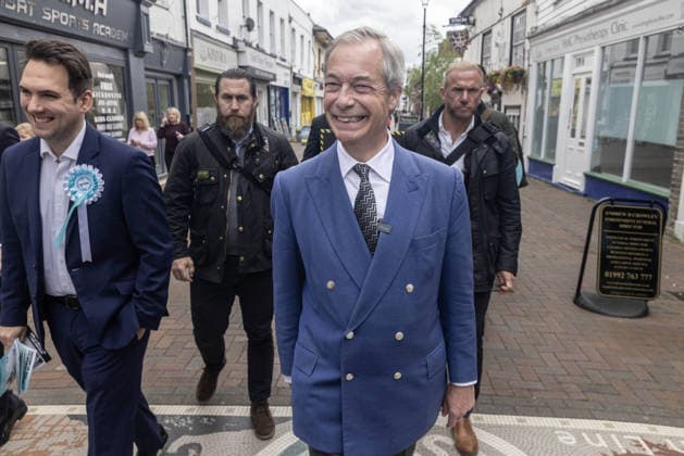 Nigel Farage Reform UK campaigning in Herts and Essex Reform Party leader campaigning in Herts and Essex today. Out on the stump in Waltham Abbey. 17 April 2026  Copyright: xJackxHillx NINTCHDBPICT001074197675