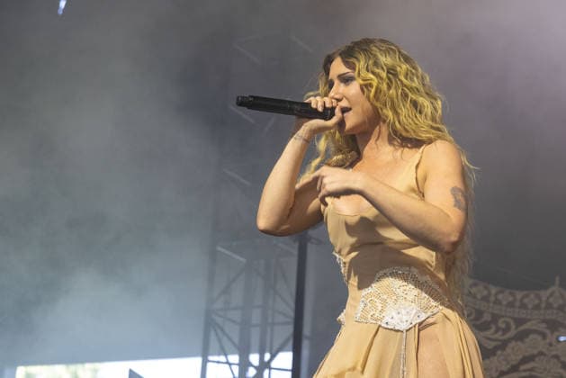 April 17, 2026, Indio, California, U.S: Singer SLAYYYTER (CATHERINE GRACE GARNER) during Coachella Valley Music and Arts Festival at Empire Polo Club in Indio, California Indio U.S  - ZUMAs135 20260417_zap_s135_008 Copyright: xDanielxDeSloverx