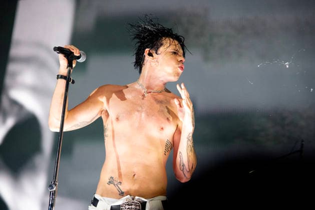 Yungblud live at First Direct Bank Arena, Leeds, UK, 17 April 2026. Yungblud performing live at First Direct Bank Arena, Leeds, UK, 17 April 2026., Credit:Hels MIllington Avalon  Copyright: xHelsxMIllingtonx xAvalonx 1092428756