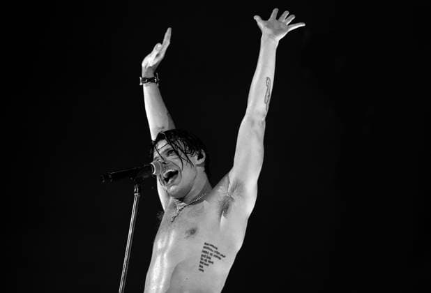 Yungblud live at First Direct Bank Arena, Leeds, UK, 17 April 2026. Yungblud performing live at First Direct Bank Arena, Leeds, UK, 17 April 2026., Credit:Hels MIllington Avalon  Copyright: xHelsxMIllingtonx xAvalonx 1092429002
