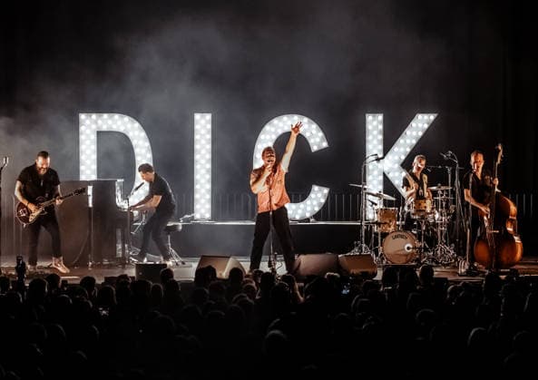 18.04.2026, xlakx, Entertainment, Dick Brave - Back For Good Tour 2026 v.l. Dick Brave tritt im Rahmen der Back For Good Tour 2026 in der Huxleys Neue Welt in Berlin auf. Berlin