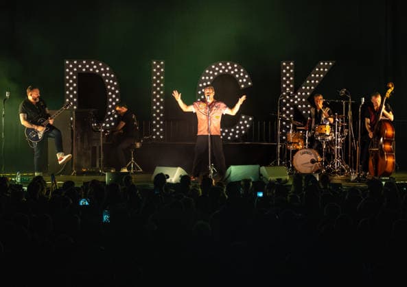 18.04.2026, xlakx, Entertainment, Dick Brave - Back For Good Tour 2026 v.l. Dick Brave tritt im Rahmen der Back For Good Tour 2026 in der Huxleys Neue Welt in Berlin auf. Berlin